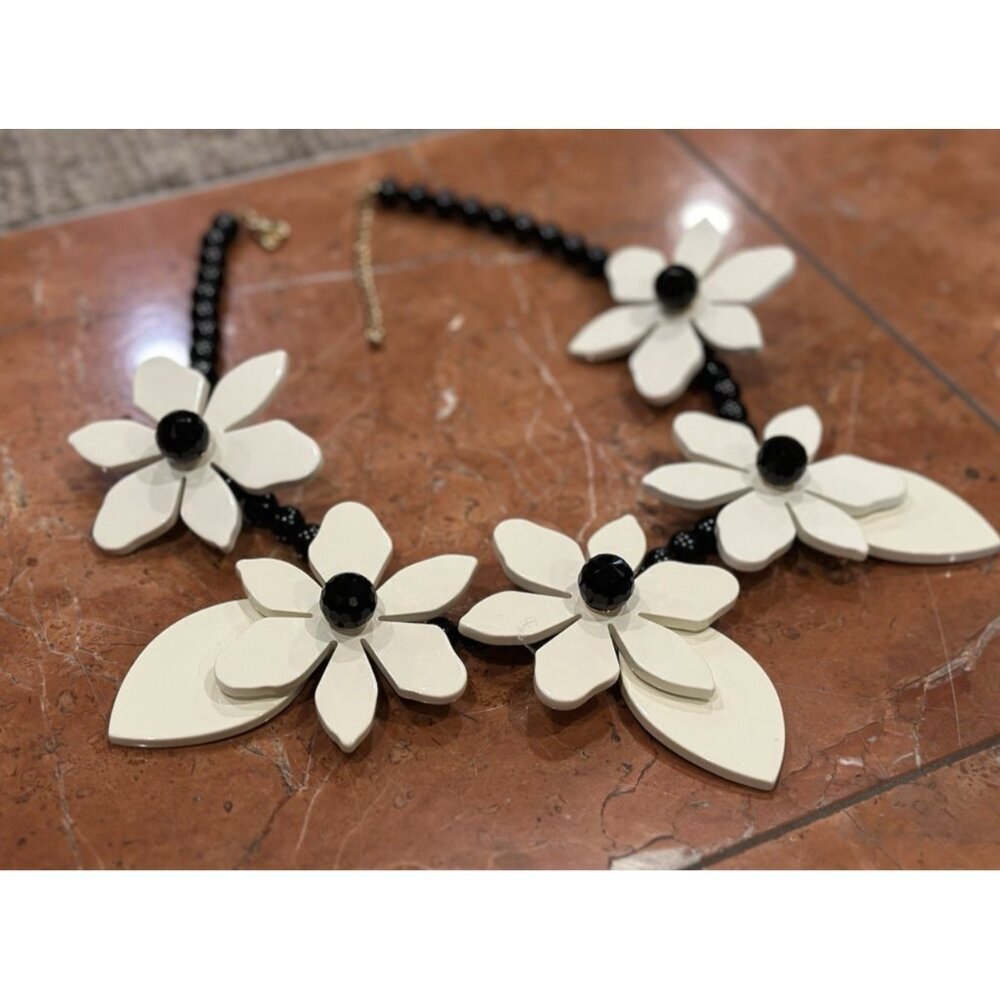 KATE SPADE LOVELY LILLIES STATEMENT BLACK WHITE FLORAL BEAD 21-24" NECKLACE LN - Picture 8 of 10